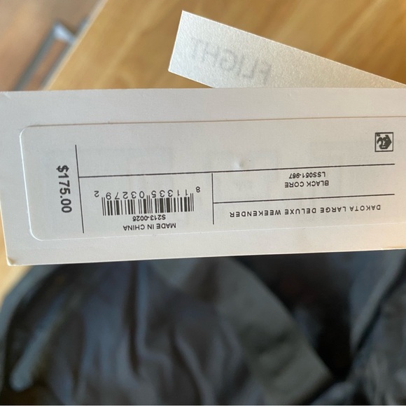 Lesportsac Dakota Large Deluxe Weekender in Black - Picture 4 of 5